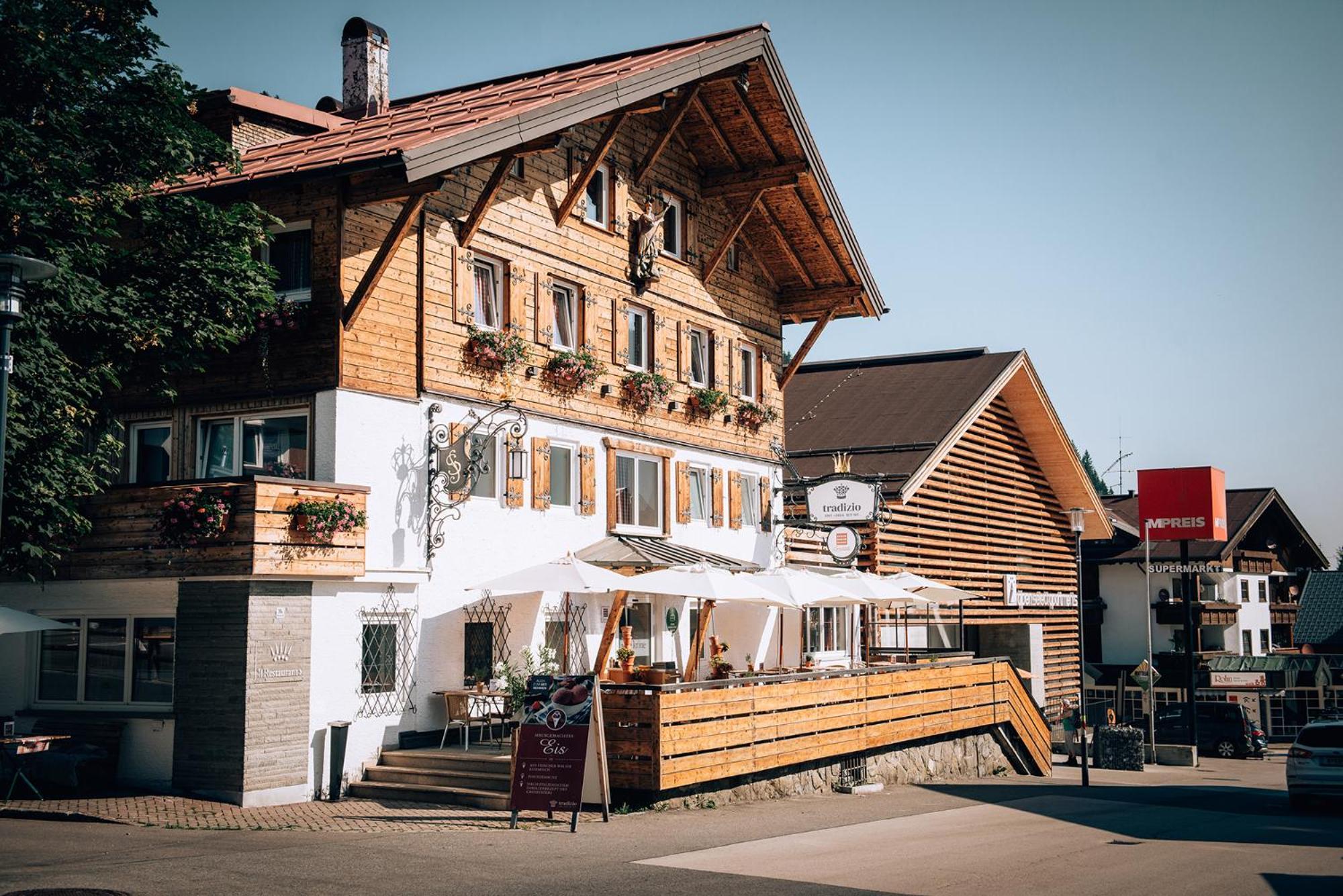 Hotel Tradizio Mittelberg Exterior photo